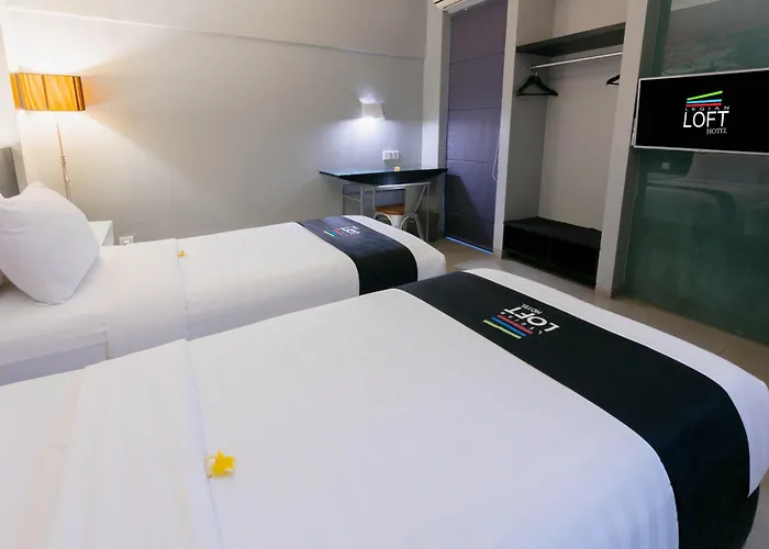 Hotel Loft Bali Legian