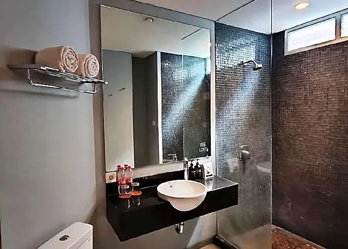 Hotel Loft Bali Legian