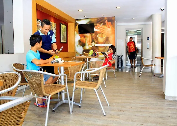 Hotel Loft Bali 2*